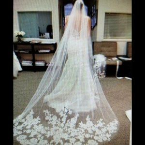 Ivory Long Wedding Lace Appliques Tulle Veil